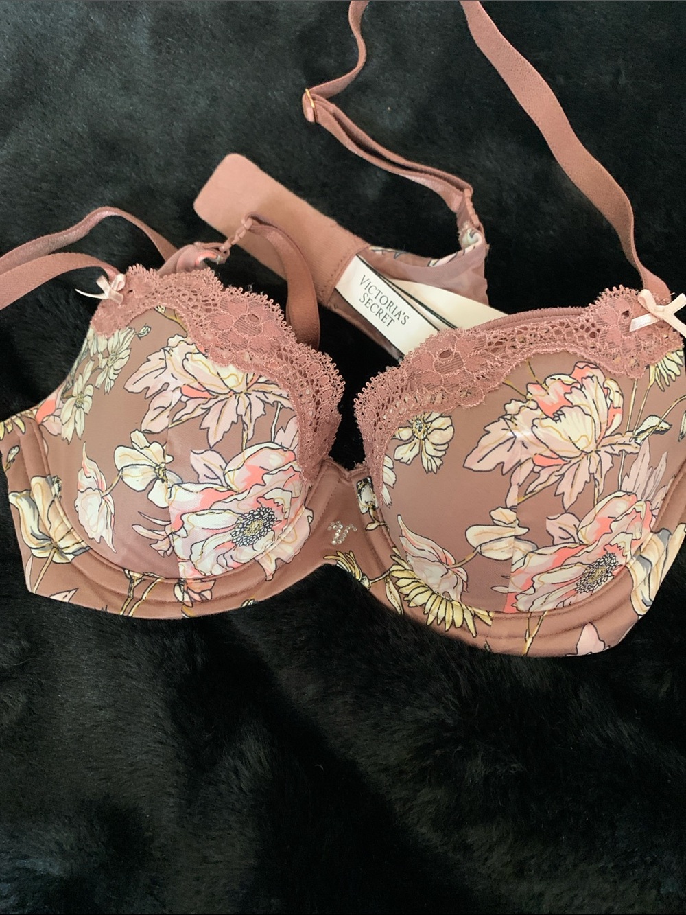Victoria's Secret Dusty Rose Floral Lace Underwire Bra